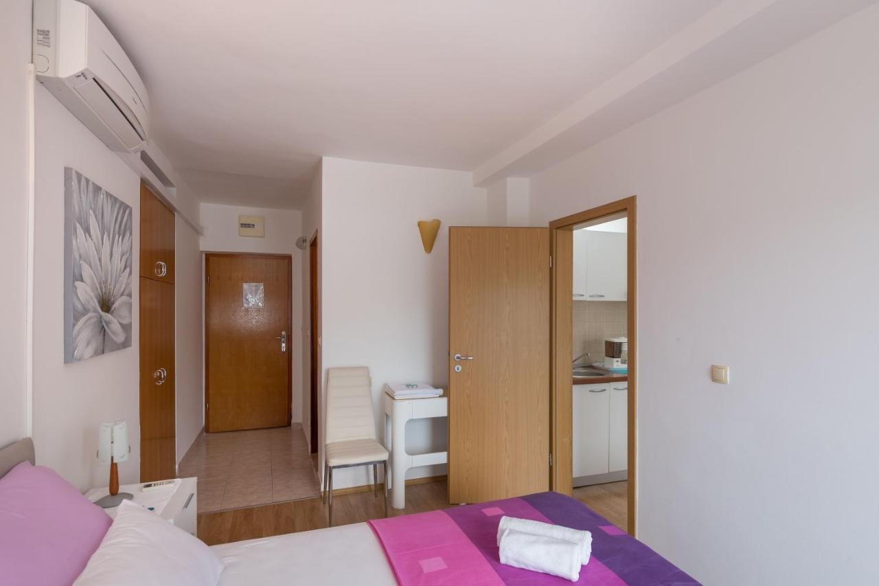 Apartments & Room Eva Slano Ruang foto